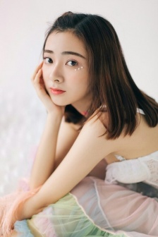 黑白潜行电影
